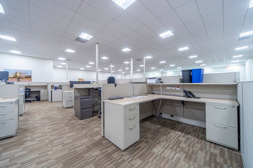 More Photos Of 2755 Pence Loop SE, Salem Medical For Sale