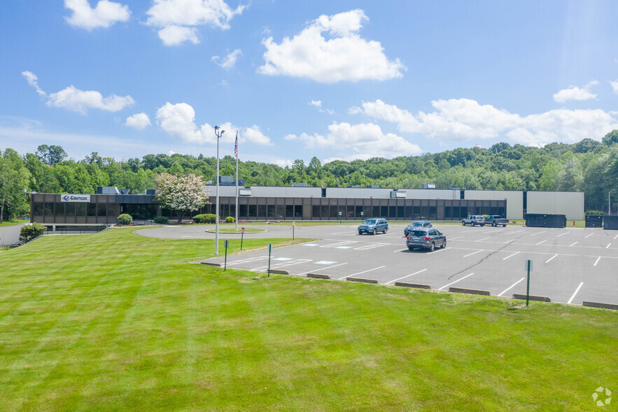 Primary Photo Of 400 Captain Neville Dr, Waterbury Warehouse For Lease