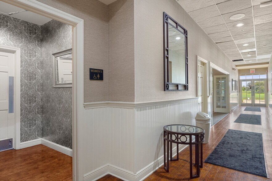 More Photos Of 4550 Golf Club Ln, Spring Hill Golf Course Driving Range For Sale