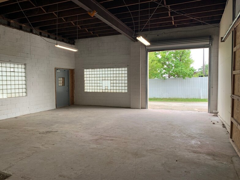 More Photos Of 4050 E 116th St, Cleveland Warehouse For Sale