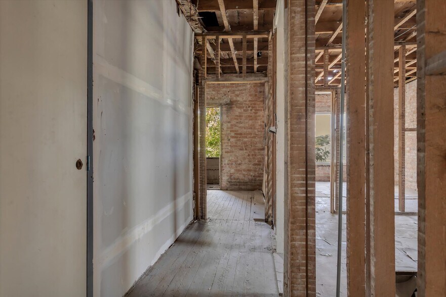 More Photos Of 514 Aylmer St N, Peterborough Multifamily For Sale