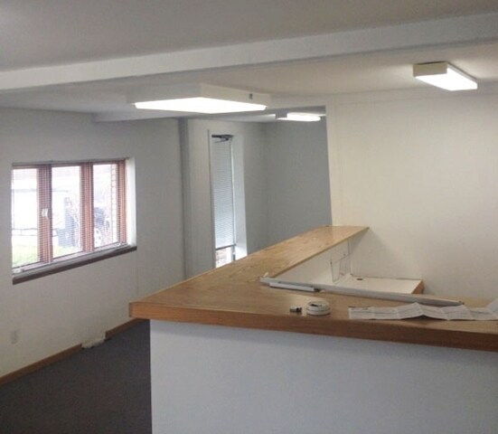 More Photos Of 904 Hyland Ave, Kaukauna Office For Sale