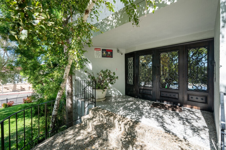 More Photos Of 23914 2nd St, Hayward Apartments For Sale