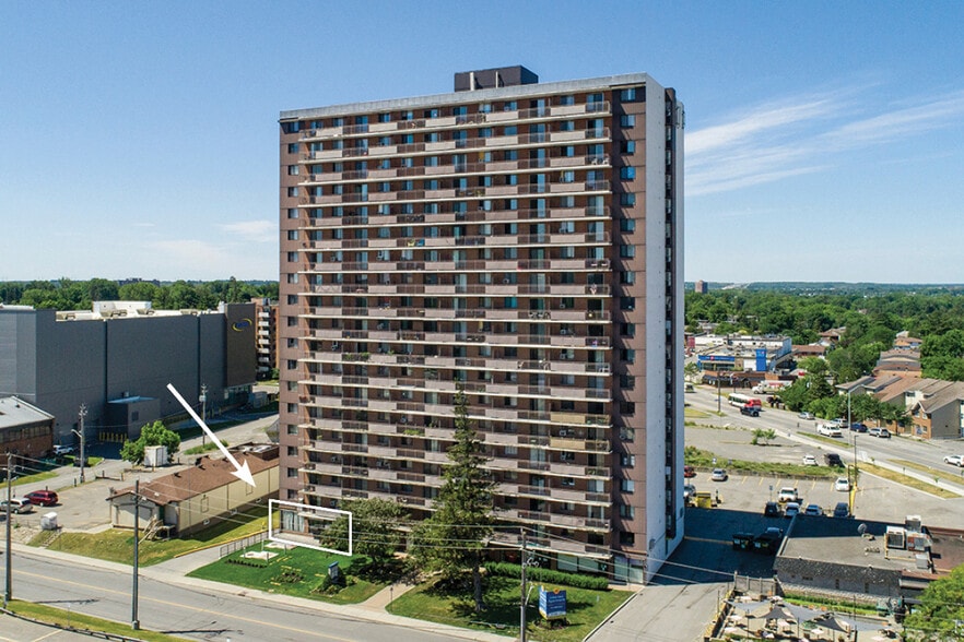 Primary Photo Of 360 Croydon Ave, Ottawa Apartments For Lease