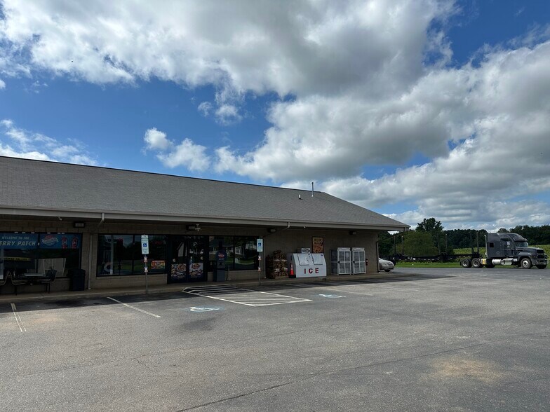 More Photos Of 4863 NC 8 Hwy N, Lawsonville Convenience Store For Sale