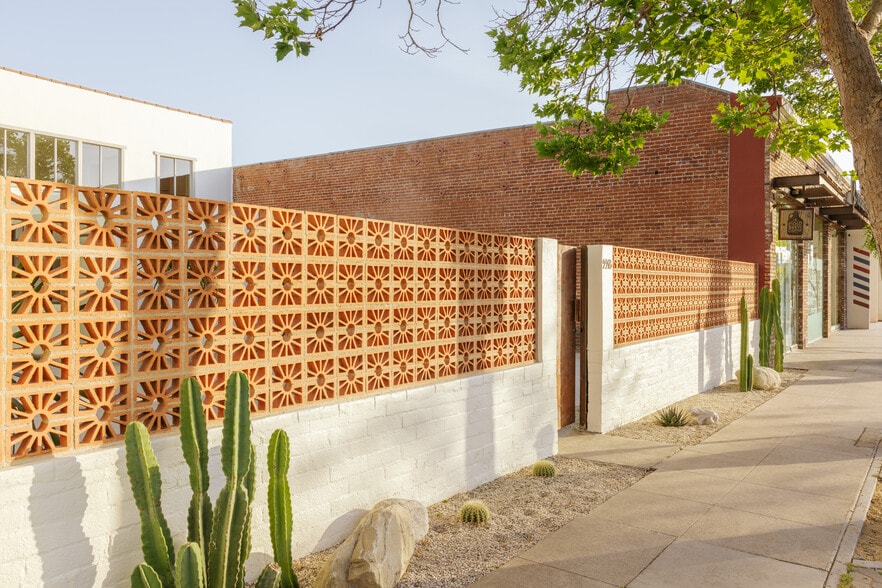 More Photos Of 2218 Pico Blvd, Santa Monica General Retail For Sale