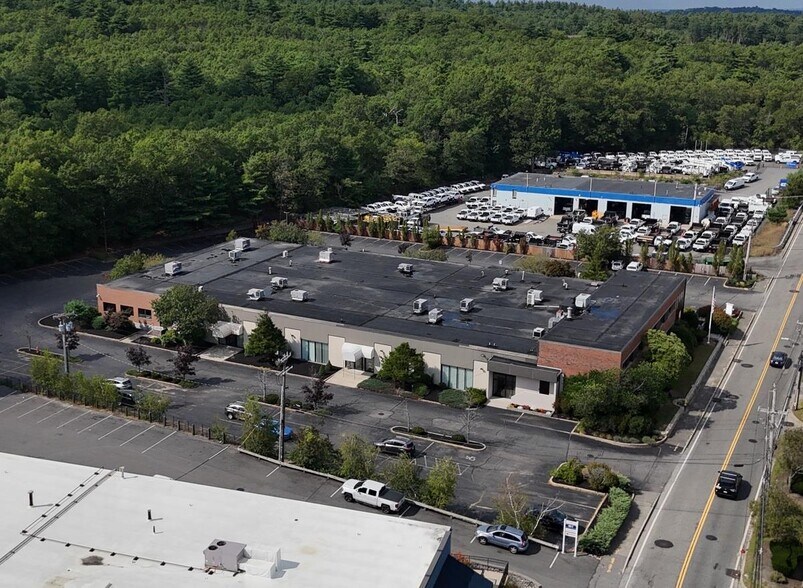 More Photos Of 135-145 Wood Rd, Braintree Light Distribution For Lease