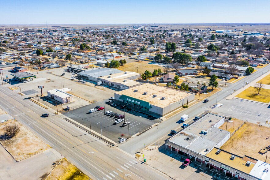 More Photos Of 1011 W Avenue D, Lovington Freestanding For Sale