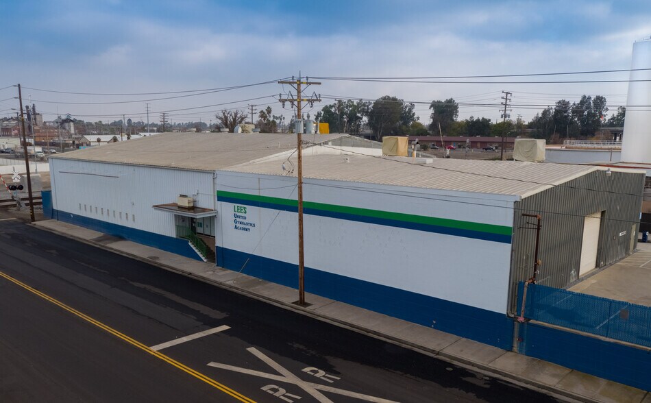 More Photos Of 505 W 6th St, Hanford Warehouse For Sale