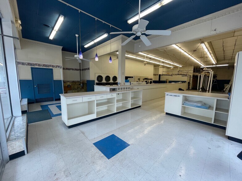 More Photos Of 4250-4332 Sunset Blvd, Steubenville Unknown For Lease