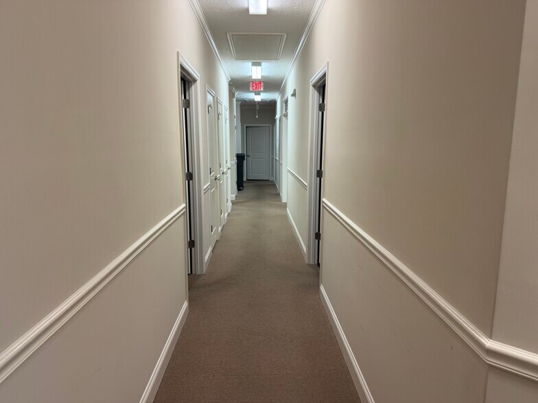 More Photos Of 2611 Commons Blvd, Augusta Office For Lease