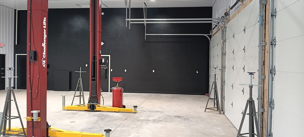 More Photos Of 1339 4th Ave, New Kensington Light Distribution For Sale