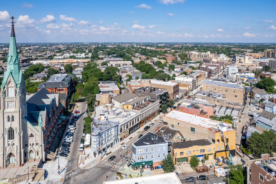 More Photos Of 3020 N Lincoln Ave, Chicago Storefront For Lease