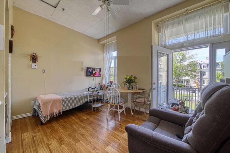 More Photos Of 550 Boul Marie-Victorin, Boucherville Congregate Senior Housing For Sale