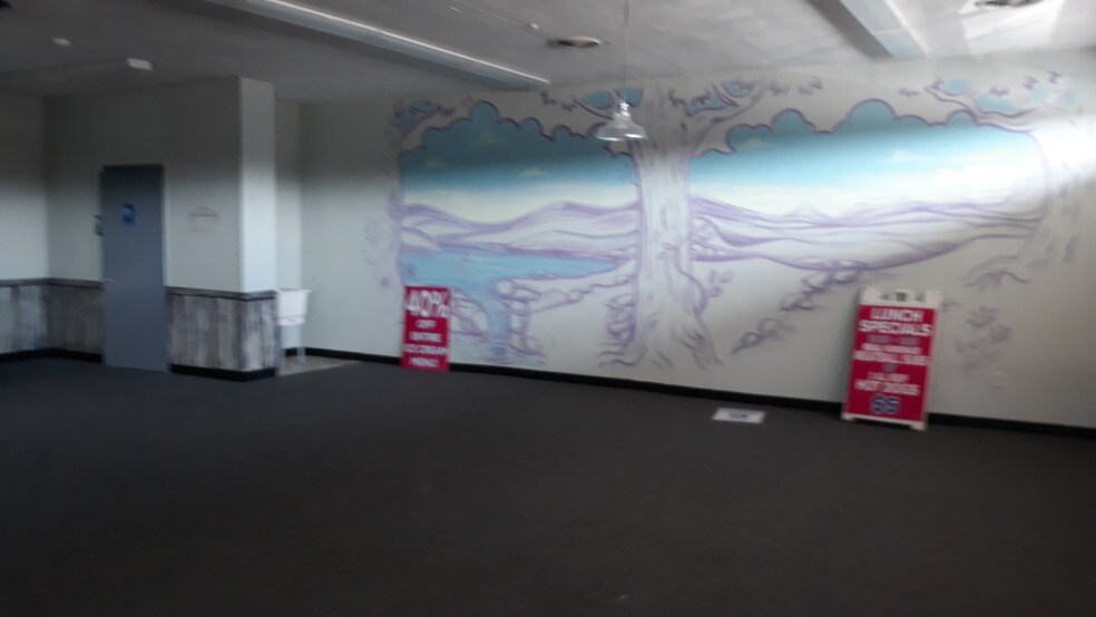 More Photos Of 997-1001 Sandy Ln, Warwick Storefront For Lease