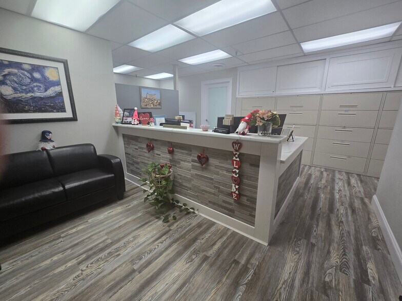 More Photos Of 881 Allwood Rd, Clifton Medical For Lease