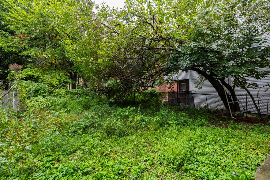 More Photos Of 279 S Broadway, Yonkers Apartments For Sale