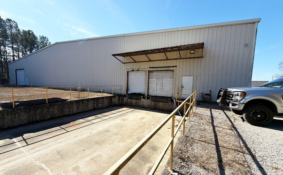 More Photos Of 9370 State Highway 13, Bear Creek Manufacturing For Sale