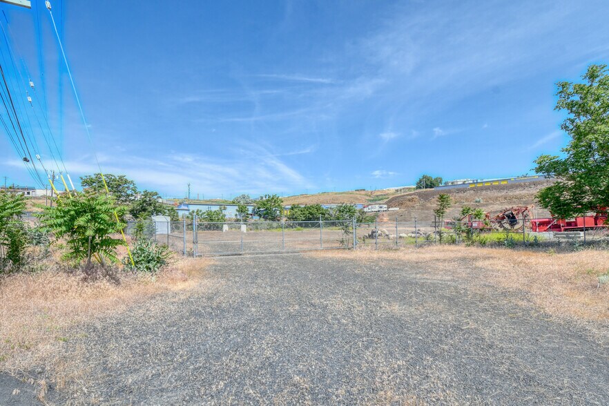 More Photos Of 1150 Airport Road rd, Pendleton Land For Sale