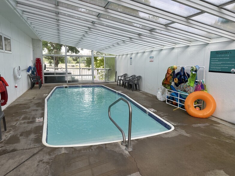 More Photos Of 5088 E Indiana Beach Rd, Monticello Hotel For Sale