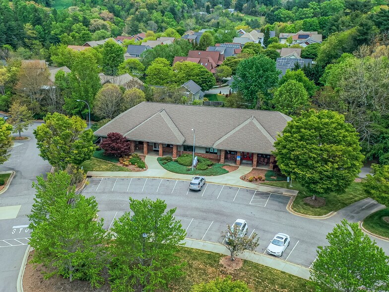More Photos Of 900A Centrepark Dr, Asheville Medical For Sale