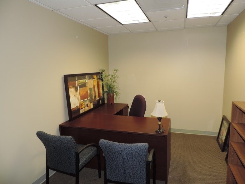 More Photos Of 24800 Chrisanta Dr, Mission Viejo Loft Creative Space For Lease