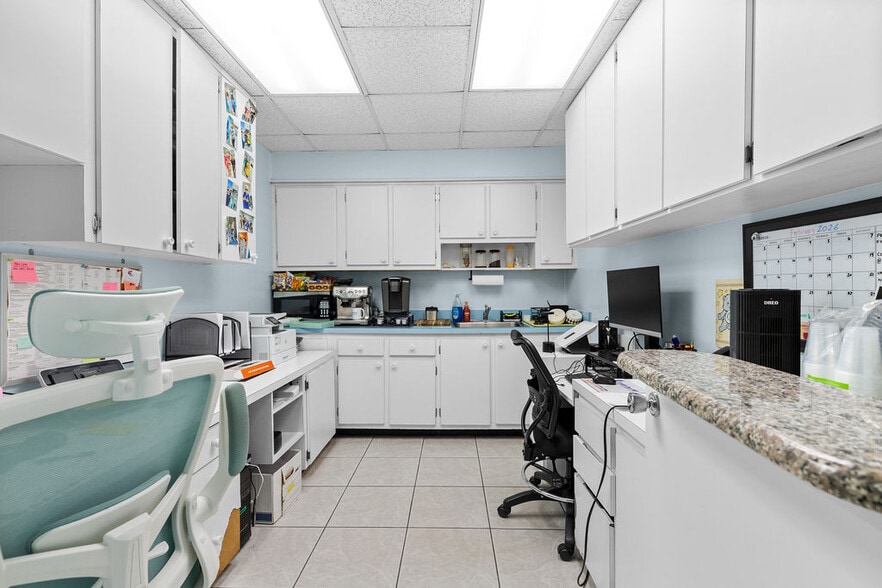 More Photos Of 111 N Fiske Blvd, Cocoa Office For Sale