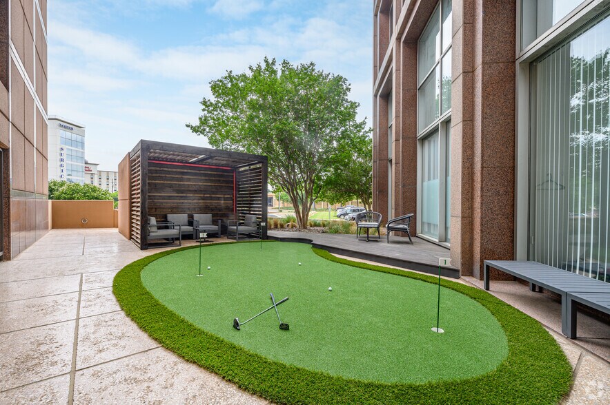 More Photos Of 10440 N Central Expy, Dallas Office For Sale