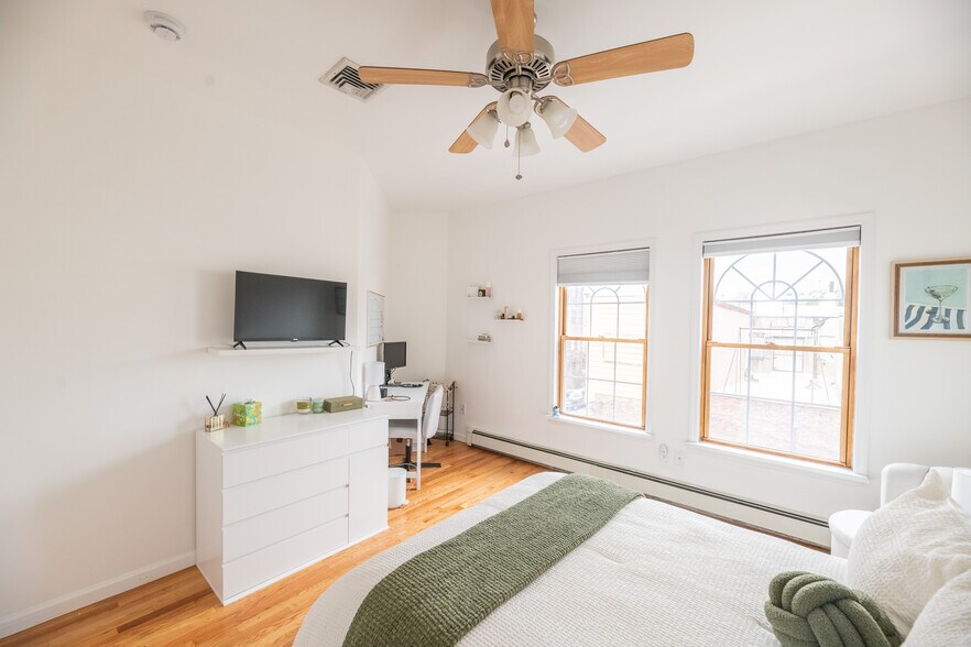 More Photos Of 600 Grand St, Hoboken Office Residential For Sale