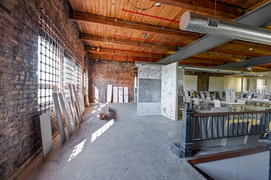 More Photos Of 488-500 Mulberry St, Newark Warehouse For Lease