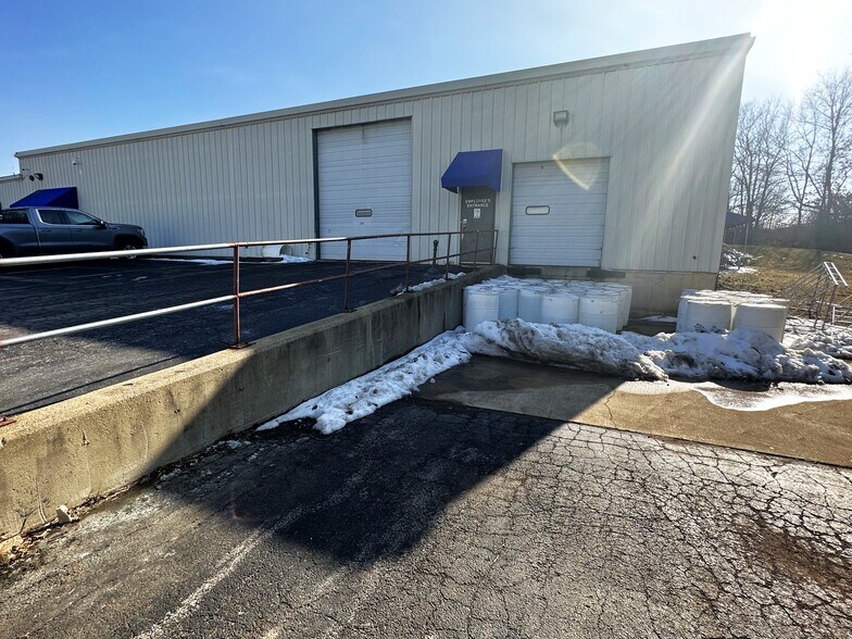 More Photos Of 3455 S Mulford Rd, Rockford Industrial For Sale