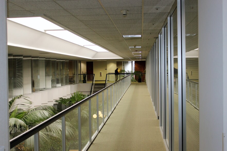 More Photos Of 115 Atrium Way, Columbia Medical For Lease