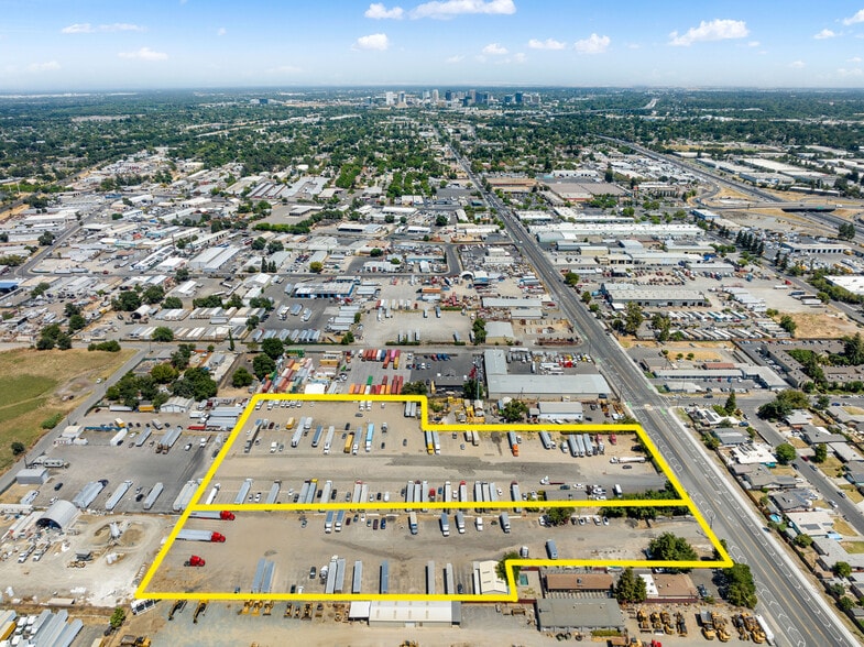 More Photos Of 3440-3480 W Capitol Ave, West Sacramento Truck Terminal For Lease