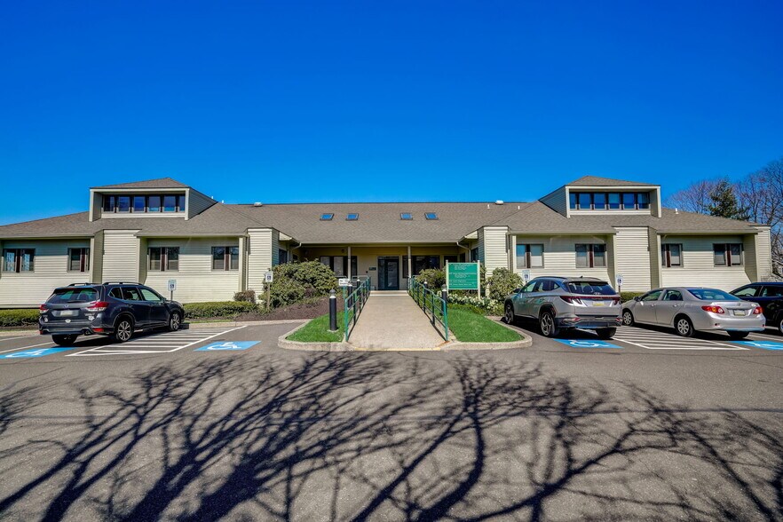 More Photos Of 333 N Oxford Valley Rd, Fairless Hills Medical For Sale