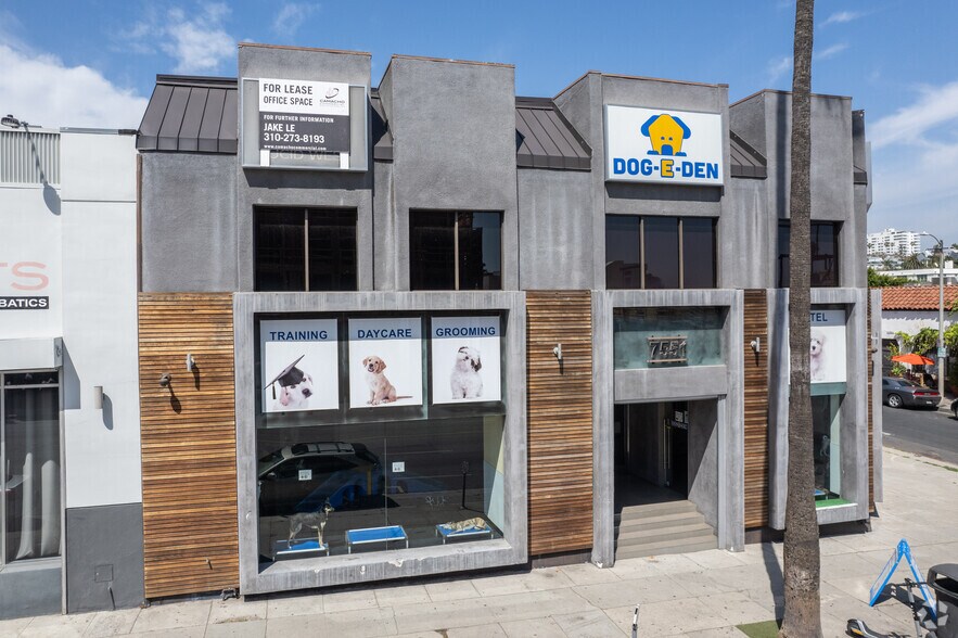 More Photos Of 7551 W Sunset Blvd, Los Angeles Loft Creative Space For Lease