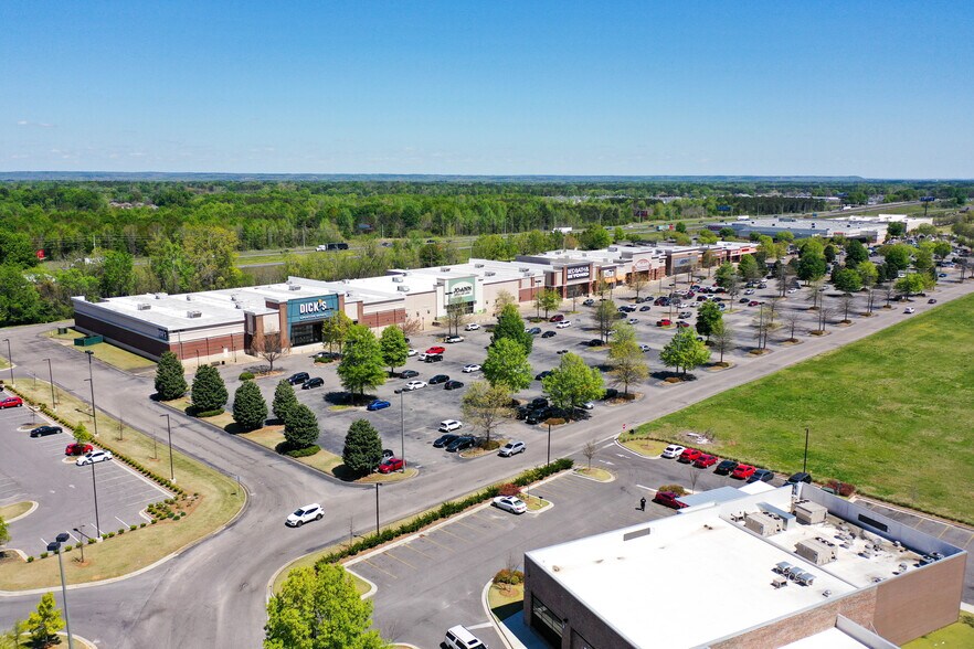 More Photos Of EASTCHASE Pky, Montgomery Unknown For Lease