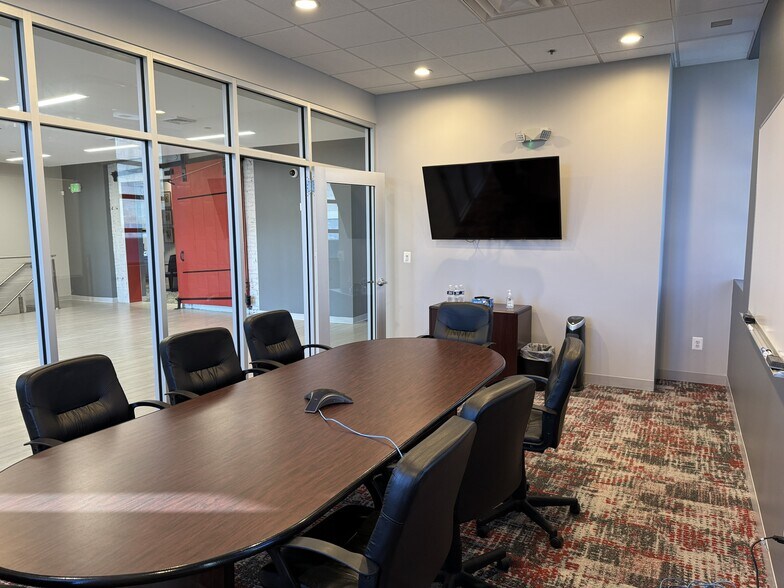 More Photos Of 307 S Eaton St, Baltimore Office For Sale