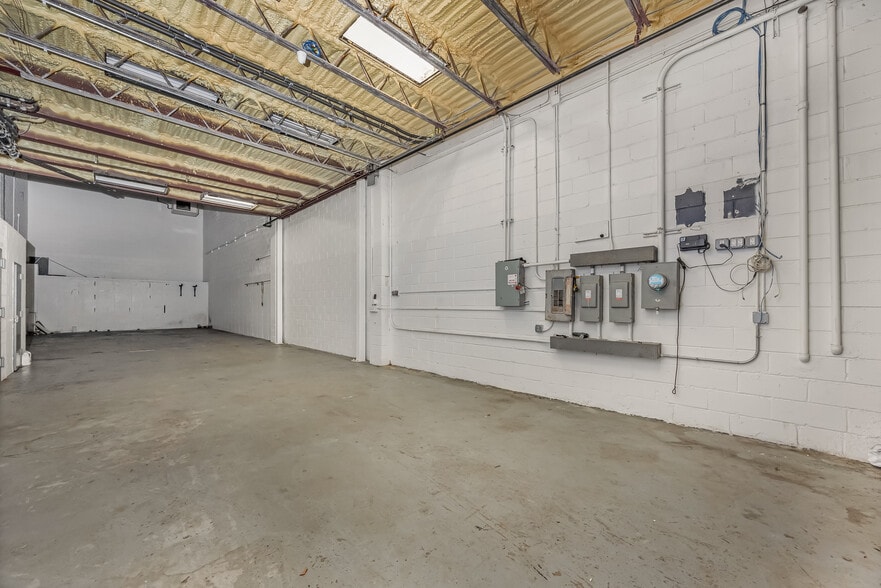 More Photos Of 57-11 58th St, Maspeth Warehouse For Sale