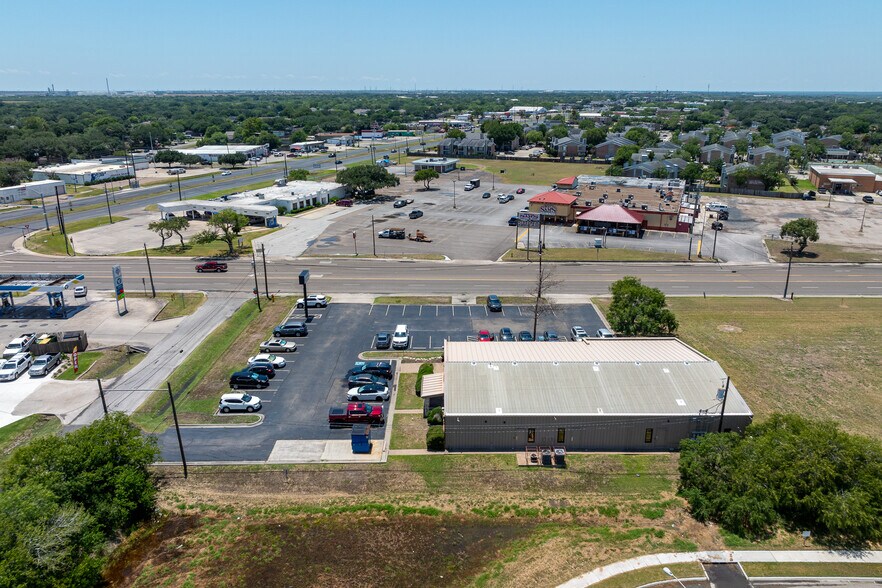 More Photos Of 3022 McKinzie Rd, Corpus Christi Medical For Sale