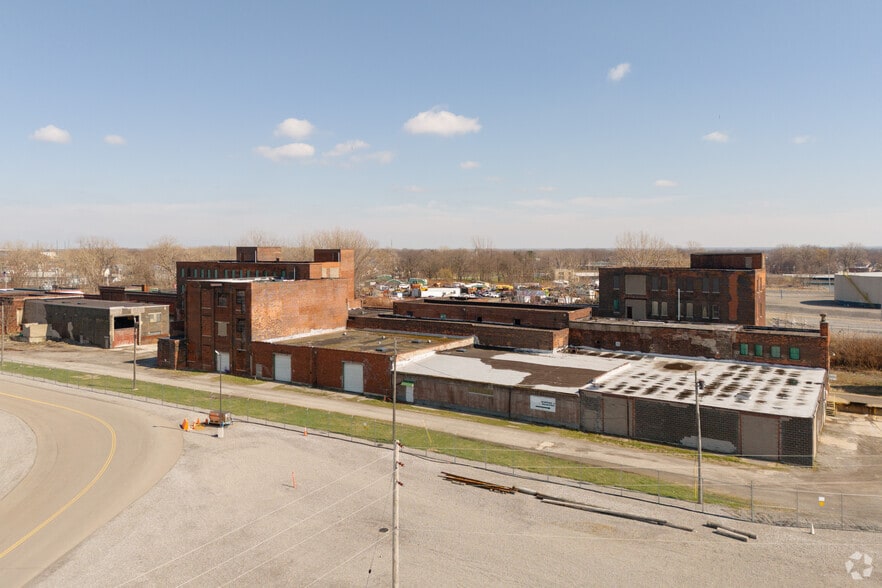 More Photos Of 703 Elk St, Buffalo Warehouse For Sale