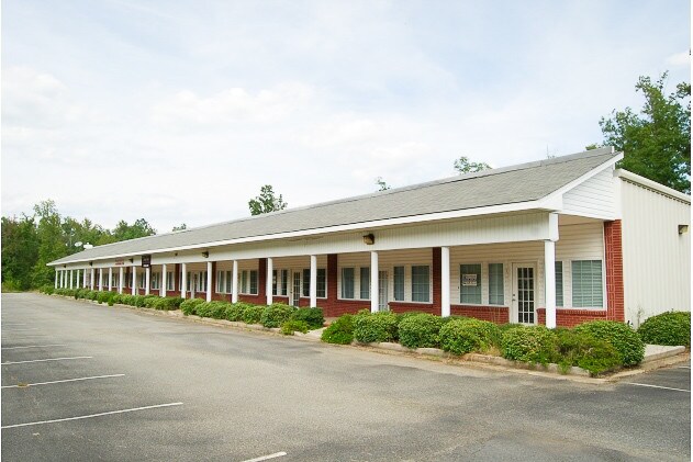 More Photos Of 3014 Highway 129, Macon-Bibb Storefront Retail Office For Lease