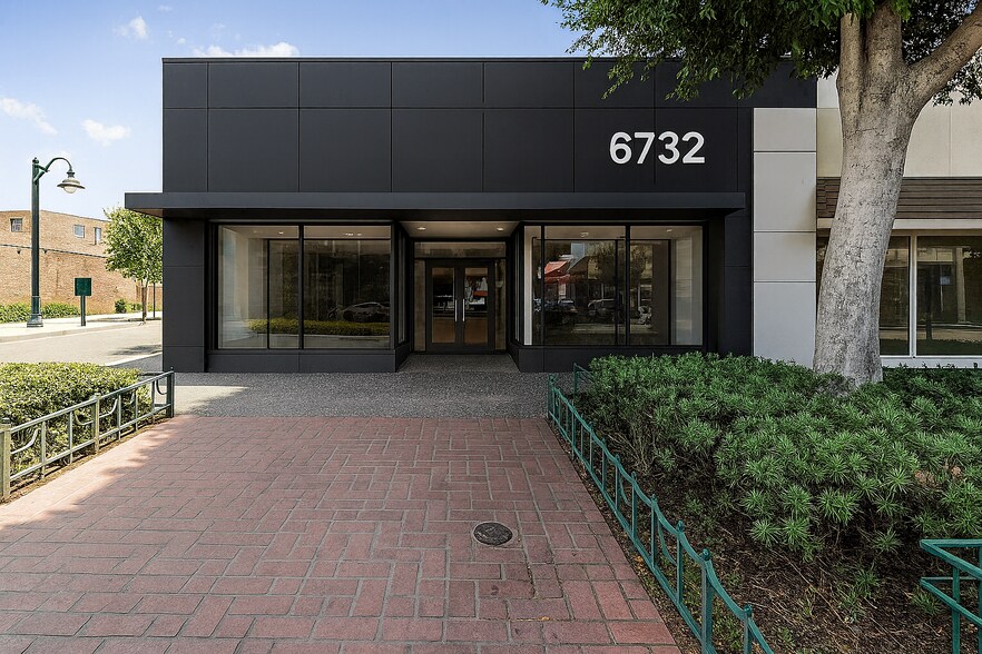 More Photos Of 6732 Greenleaf Ave, Whittier Storefront For Sale