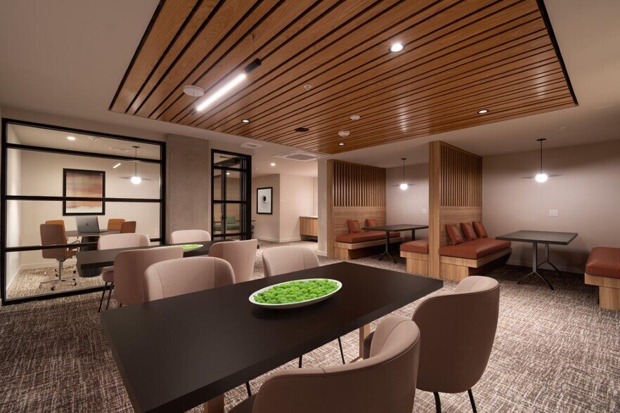 More Photos Of 132 NE 145th St, Shoreline Apartments For Lease