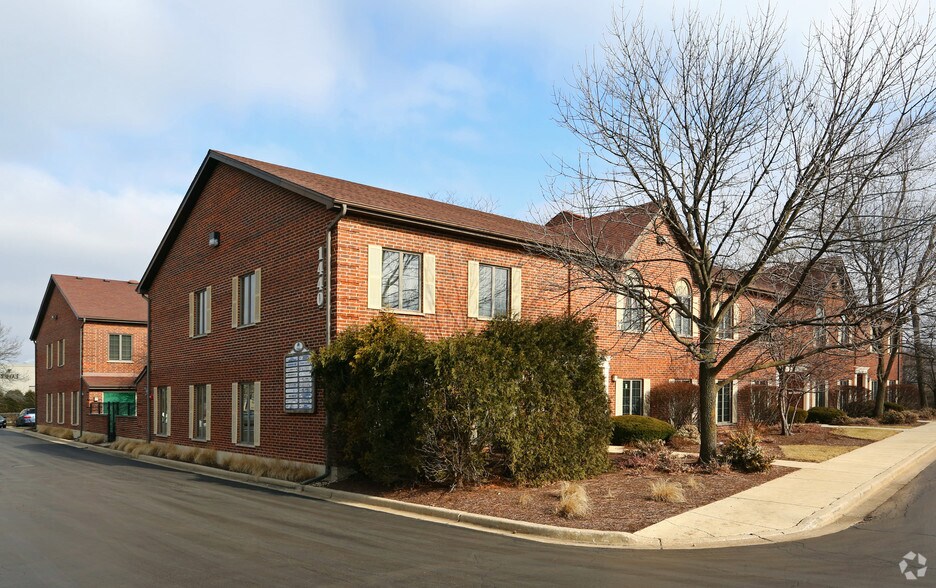 Primary Photo Of 1440 Maple Ave, Lisle Office For Lease