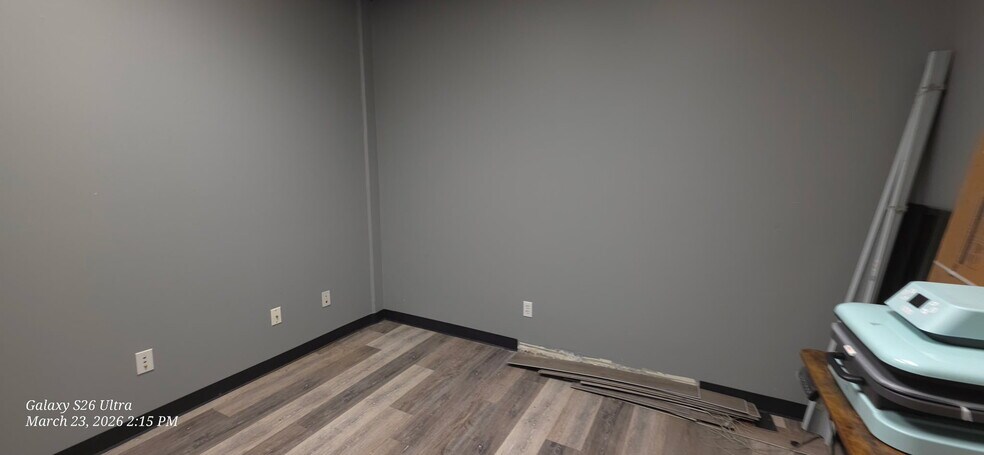 More Photos Of 1010 Carver Rd, Modesto Flex For Lease