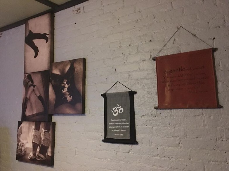 More Photos Of 562 5th Ave, Troy Specialty For Lease