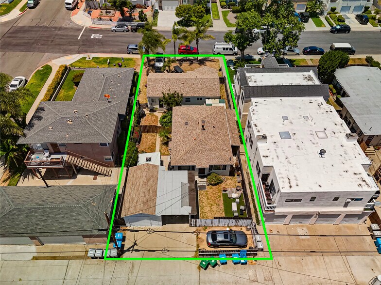More Photos Of 2109 Felspar St, San Diego Multifamily For Sale