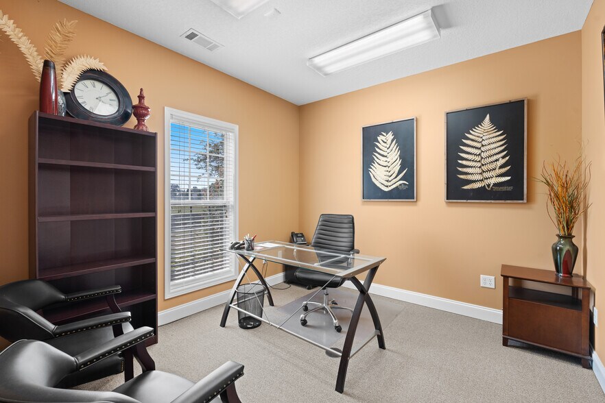 More Photos Of 1135 E. Hiawatha st, Metter Office For Sale