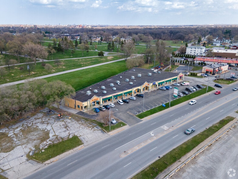 More Photos Of 668-704 River Oaks Dr, Calumet City Unknown For Lease