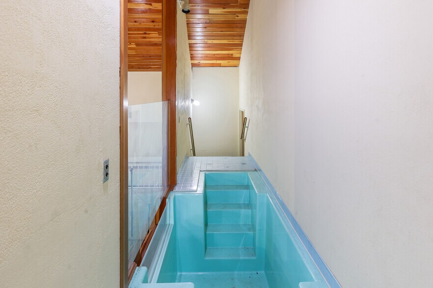 More Photos Of , Banning Specialty For Sale